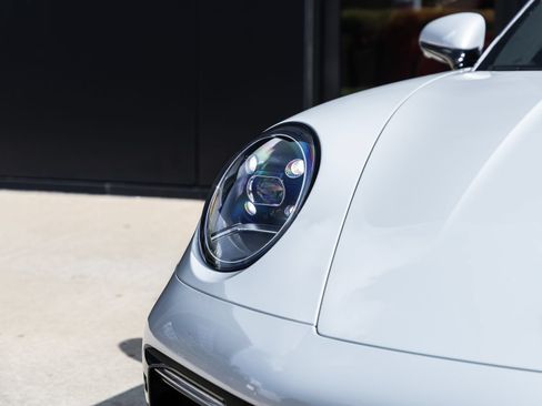 Certified 2023 Porsche 911 Carrera 4 AWD/4WD image 19