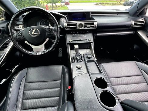 Used 2016 Lexus IS 200t w/ F Sport Package RWD image 17