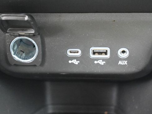 Used 2021 Chevrolet TrailBlazer LS FWD image 34