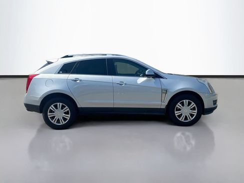 Used 2016 Cadillac SRX Luxury FWD image 2