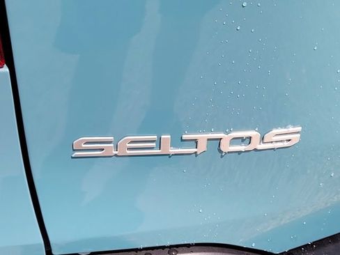 New 2026 Kia Seltos S FWD image 6