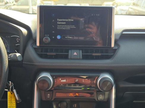 Certified 2025 Toyota RAV4 LE FWD image 25