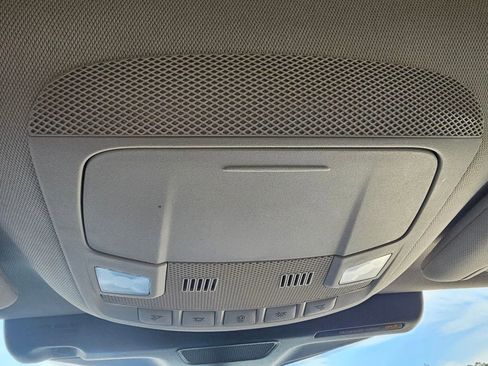 Used 2023 Lincoln Nautilus AWD w/ Premium Package image 25