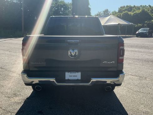 Used 2022 RAM 1500 Laramie AWD/4WD image 8