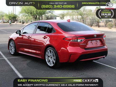 Used 2021 Toyota Corolla LE w/ LE Premium Package FWD image 5