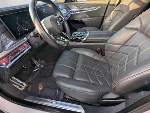 Certified 2023 BMW 760i xDrive w/ Executive Package image 17
