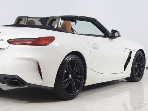 Used 2020 BMW Z4 M40i w/ Executive Package RWD image 51