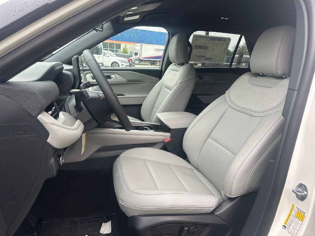 New 2027 Ford Explorer Active w/ Active Comfort Package AWD/4WD image 5