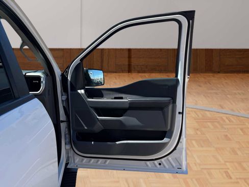 Used 2022 Ford F150 XLT w/ FX4 Off-Road Package image 16