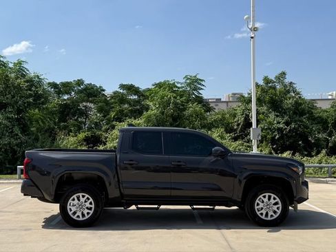 Used 2026 Toyota Tacoma SR5 RWD image 6