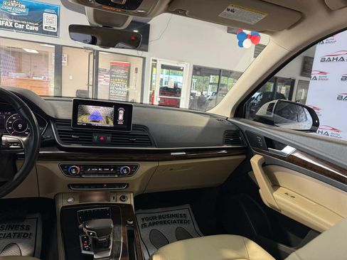 Used 2020 Audi Q5 2.0T Premium Plus w/ Premium Plus Package AWD/4WD image 26