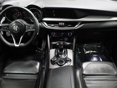 Used 2018 Alfa Romeo Stelvio Ti Sport AWD/4WD image 9