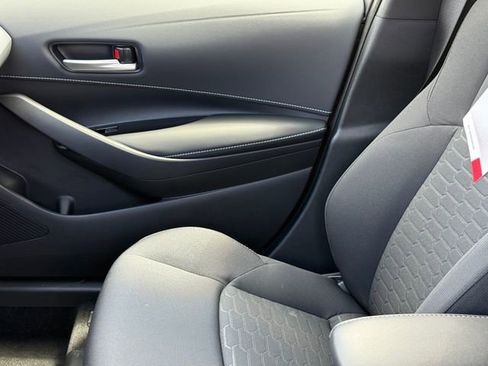 Used 2026 Toyota Corolla SE FWD image 11