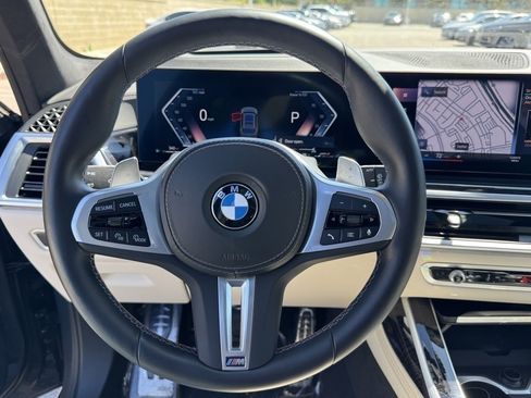 Certified 2023 BMW X7 M60i w/ Executive Package image 25