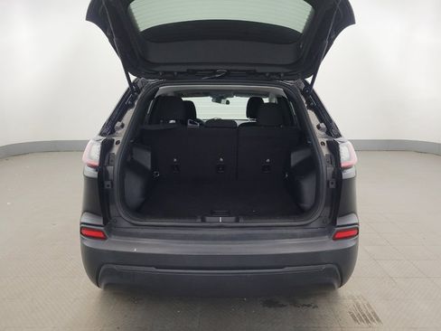 Used 2020 Jeep Cherokee Latitude FWD image 29