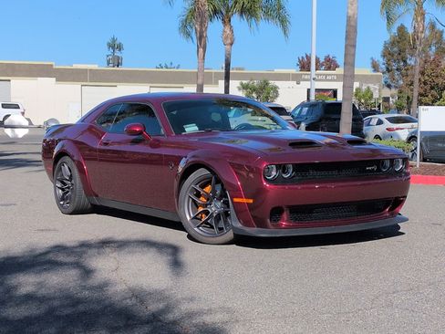 Used 2019 Dodge Challenger SRT Hellcat Redeye image 2
