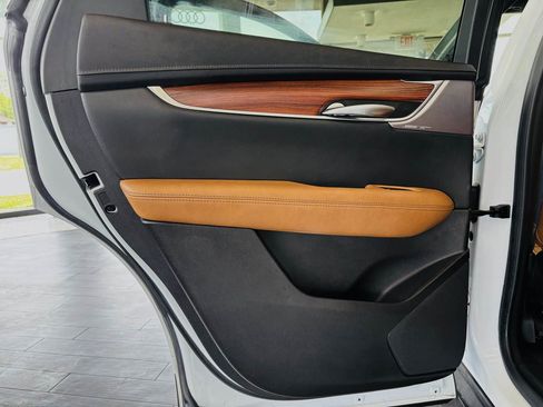 Used 2024 Cadillac XT5 Premium Luxury AWD/4WD image 29