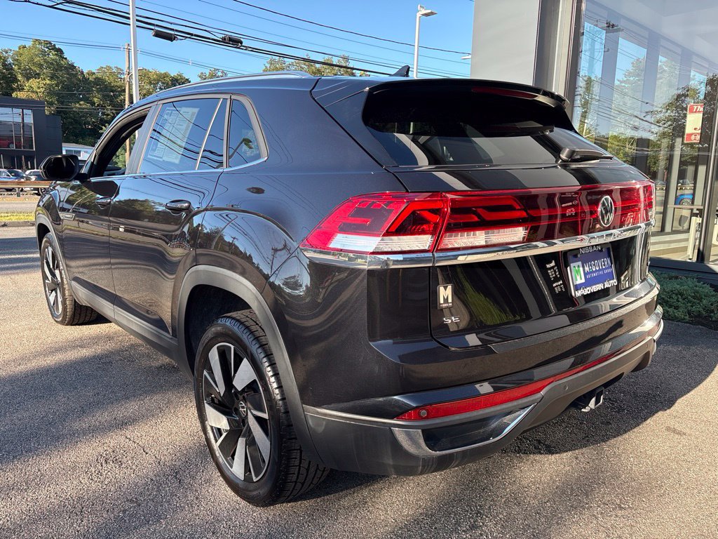 Used 2024 Volkswagen Atlas Cross Sport SE AWD/4WD image 9