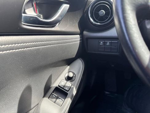 Used 2021 MAZDA MX-5 Miata Club image 21