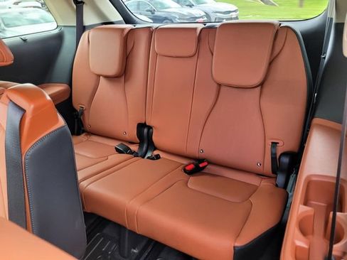 New 2026 Kia Carnival EX FWD image 13