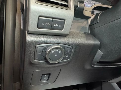 Used 2018 Ford F150 Raptor w/ Equipment Group 802A Luxury image 25