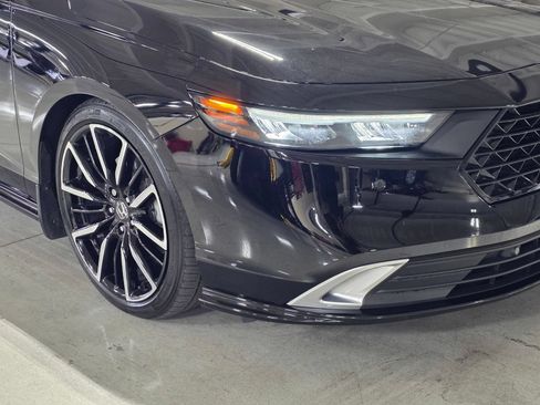 Used 2024 Honda Accord Touring image 10