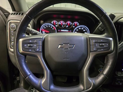 Used 2021 Chevrolet Silverado 1500 LT Trail Boss w/ Convenience Package II AWD/4WD image 19
