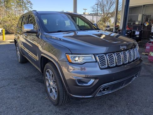 Used 2020 Jeep Grand Cherokee Overland w/ Interior Metal Package image 3