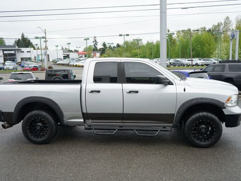 Used 2016 RAM 1500 Classic SLT AWD/4WD image 6