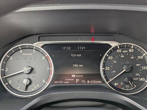 Used 2024 Nissan Rogue SV FWD image 15