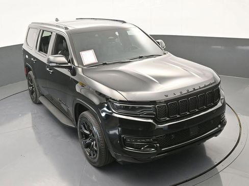 Used 2023 Jeep Wagoneer Series II image 57