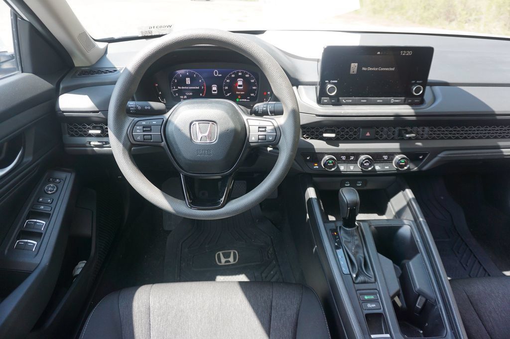 Used 2024 Honda Accord EX image 5