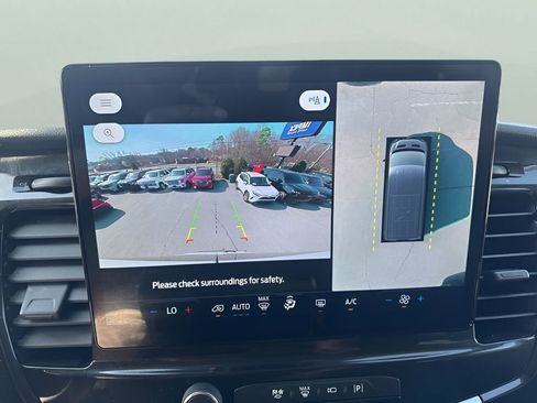 Used 2024 Ford Transit 350 XLT image 20