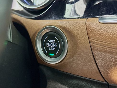 Used 2021 Buick Encore GX Essence image 20