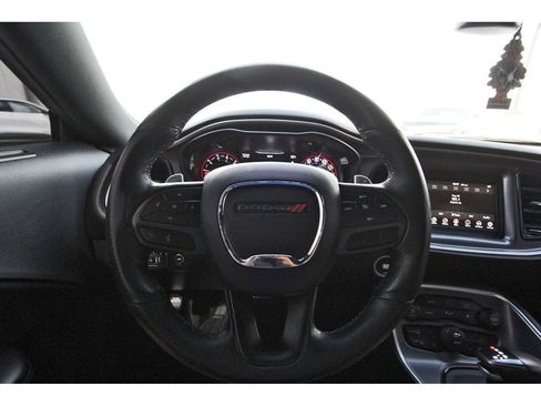 Used 2022 Dodge Challenger R/T w/ Blacktop Package image 8