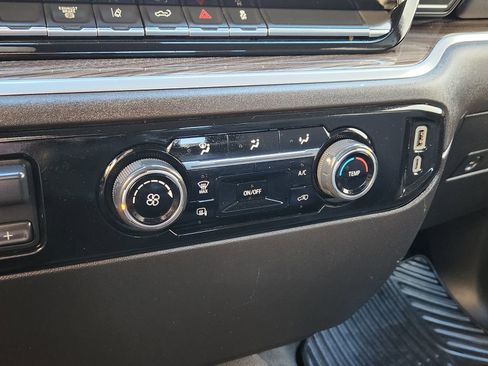 Used 2024 Chevrolet Silverado 3500 LT image 21