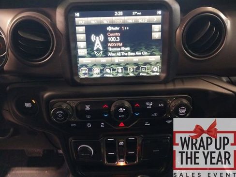 Used 2020 Jeep Gladiator Sport w/ Quick Order Package 24S image 17