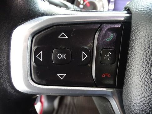 Used 2022 RAM 1500 Laramie AWD/4WD image 7