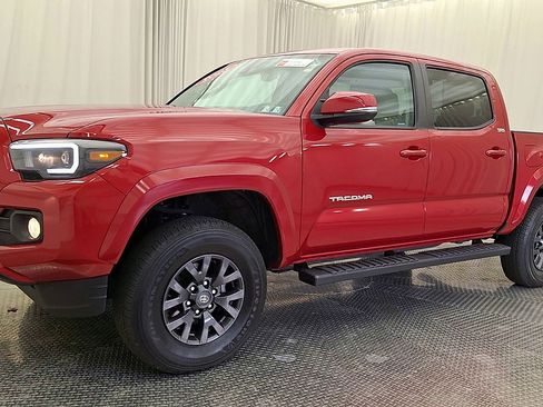 Certified 2023 Toyota Tacoma SR5 w/ Technology Package AWD/4WD image 11