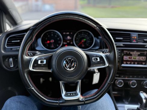 Used 2015 Volkswagen GTI S FWD image 20
