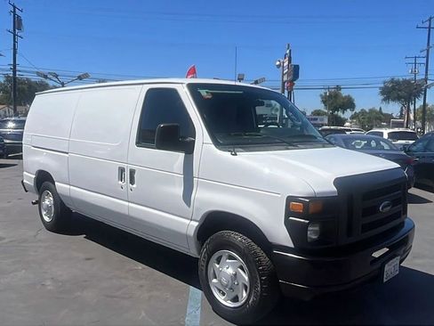 Used 2013 Ford E-150 and Econoline 150 image 6