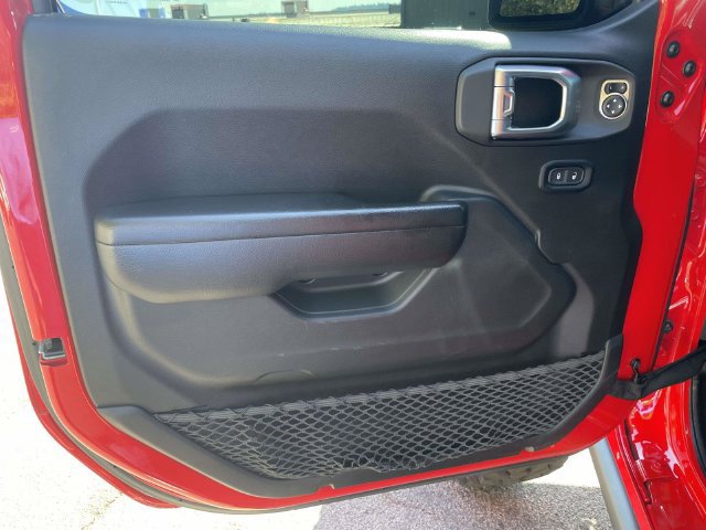 Used 2021 Jeep Gladiator Sport AWD/4WD image 18