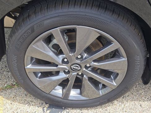 Used 2026 Nissan Sentra SL w/ Floor Mat Package FWD image 10