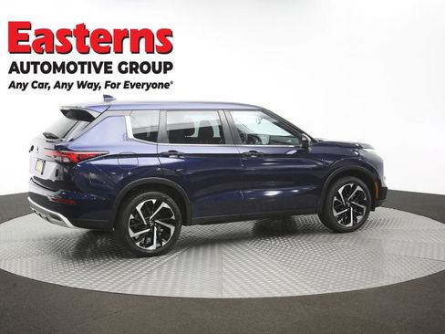 Used 2022 Mitsubishi Outlander SE AWD/4WD image 32