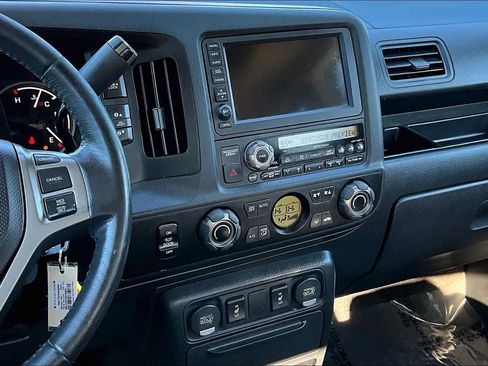 Used 2014 Honda Ridgeline SE image 6