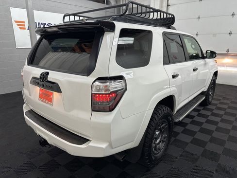 Used 2020 Toyota 4Runner Venture image 9