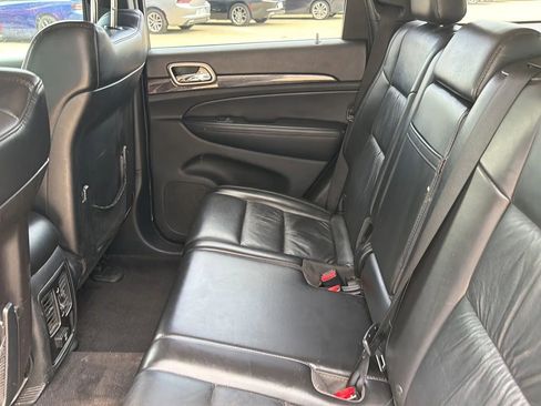 Used 2011 Jeep Grand Cherokee Laredo AWD/4WD image 39