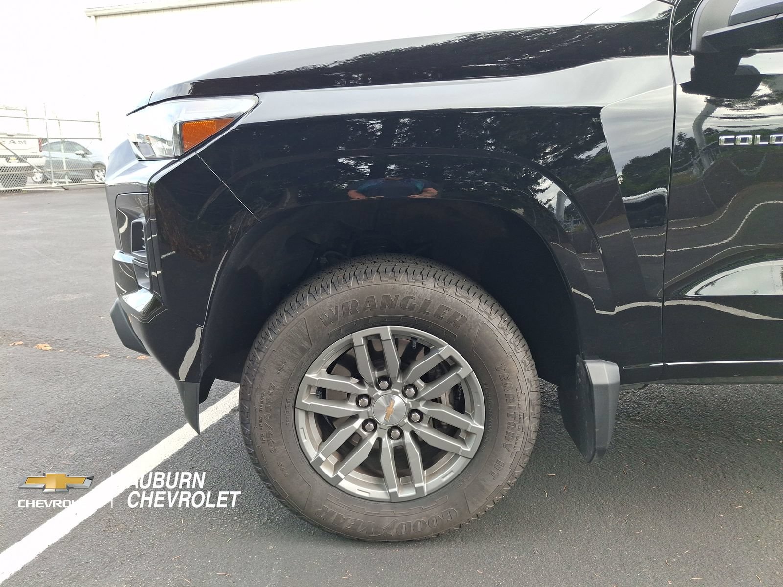 Used 2025 Chevrolet Colorado LT w/ Advanced Trailering Package AWD/4WD image 25