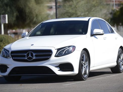 Used 2017 Mercedes-Benz E 300 image 2