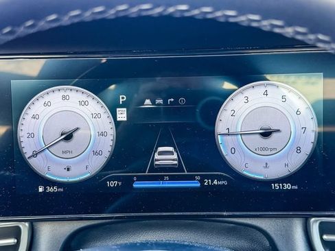 Certified 2025 Hyundai Elantra SEL FWD image 19